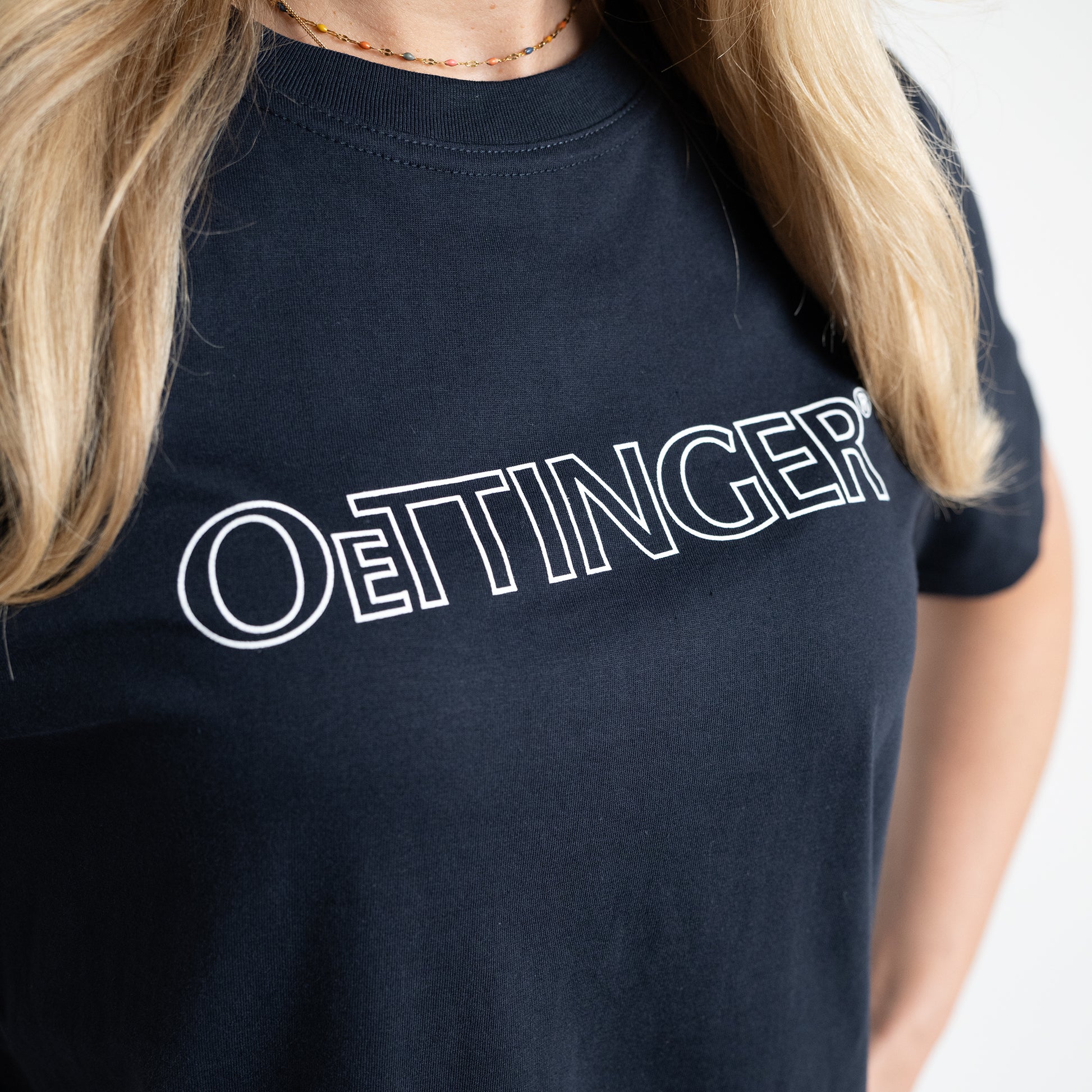 T-shirt large print